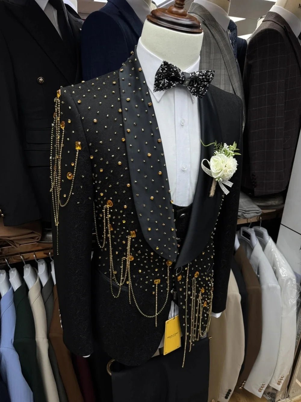 Fashion Men Suits Rhinestone Tailor-Made 2 Pieces Jacquard Shawl Lapel Jacket Tassel Blazer One Button Customized Coat Pants