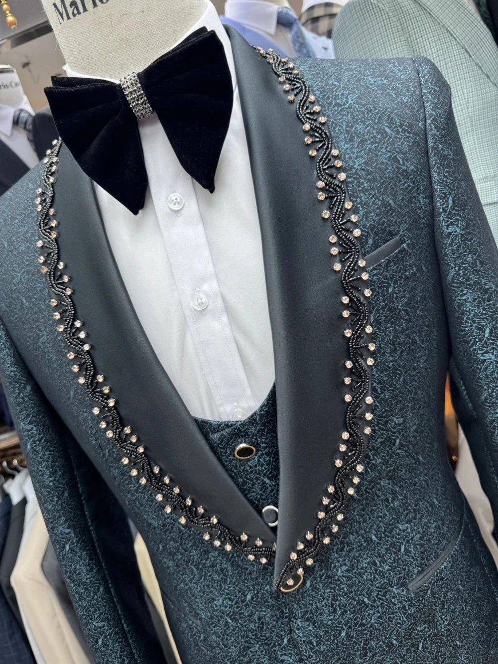 Vintage Men's Suit Rhinestone 2 Pieces Set Jacquard Jacket Tailor-Made Shawl Lapel Blazer One Button Customized Coat Black Pants