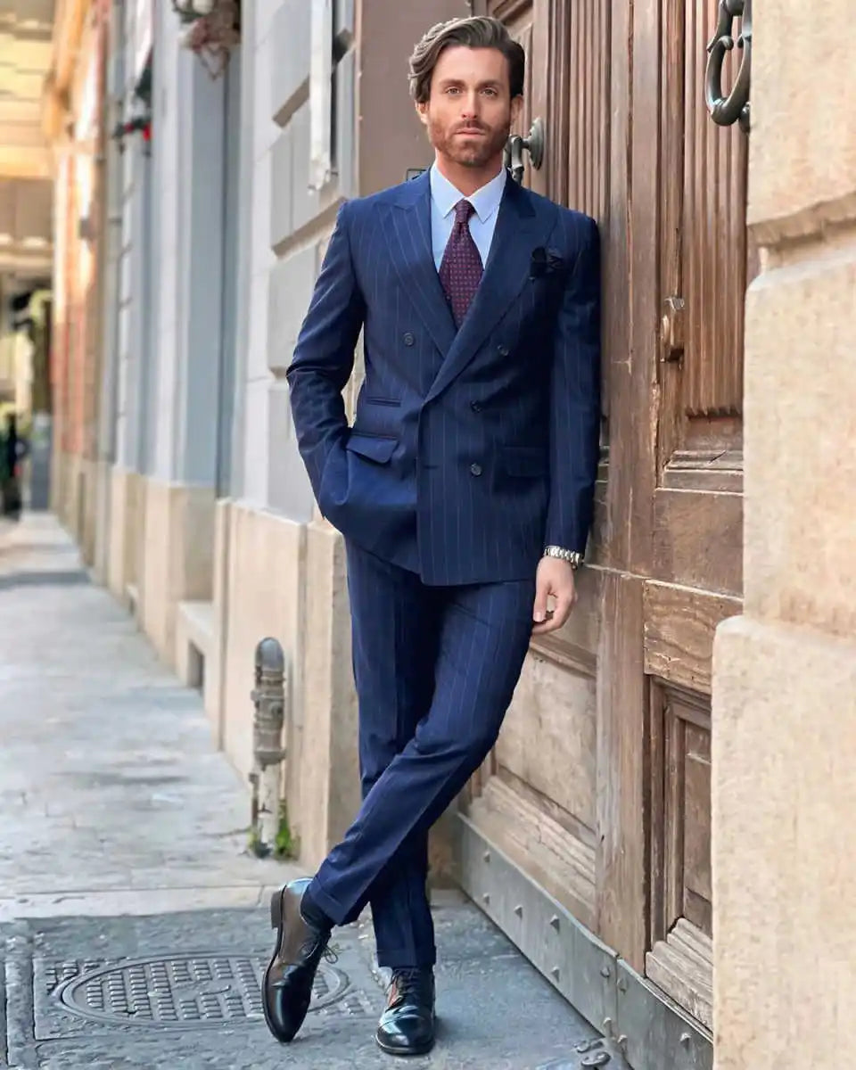 Fashion Pinstripe Wedding Tuxedos 2 Piece Set Jacket Pants Peaked Lapel Men Suit Handsome Customized Groom Wear Party Suits