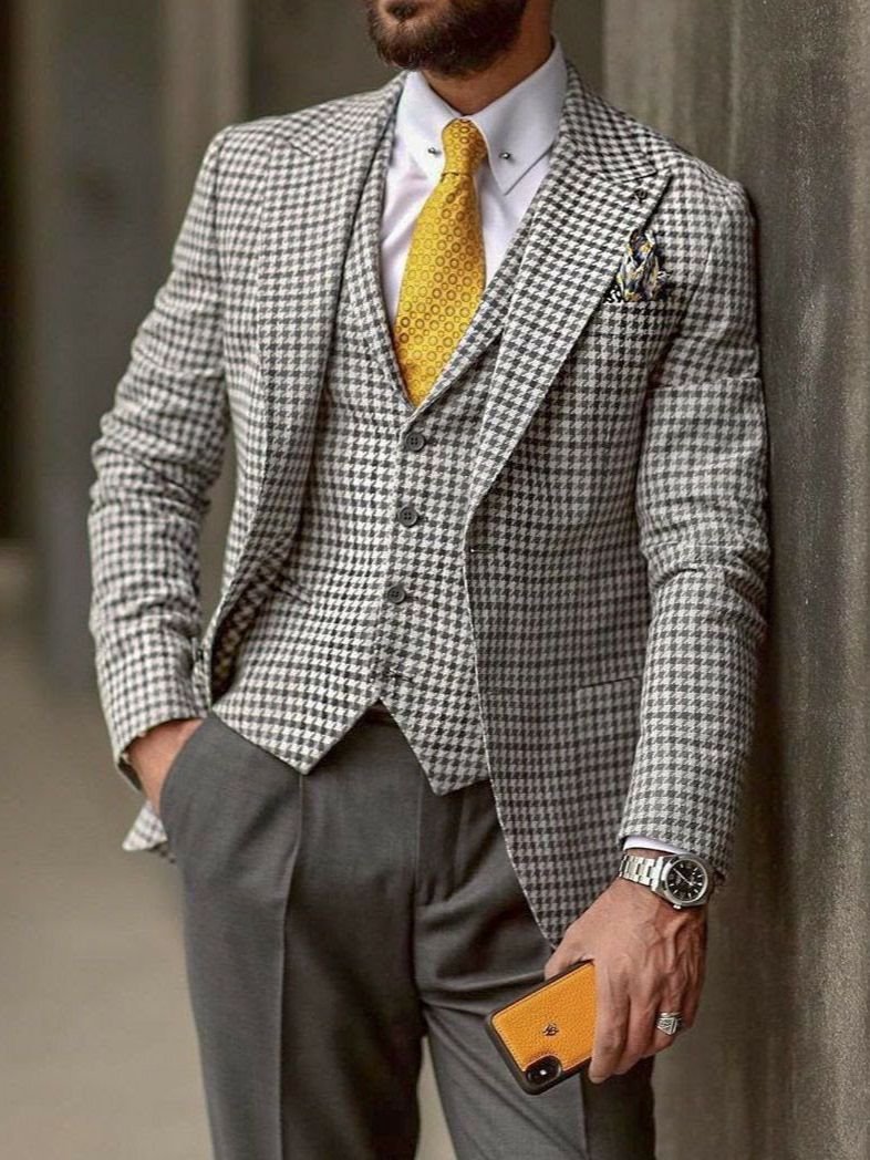 Trajes clásicos de caballero para hombre con chaqueta y chaleco de dos piezas, esmoquin de diseño empresarial para bodas y ocasiones formales.