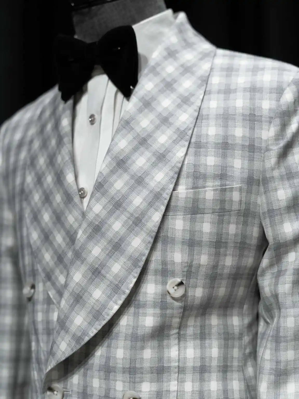 Plaid Men Wedding Suits Shawl Lapel Tuxedo Double Breasted Groom Wear 2 Pcs Jacket Pants Business Evening Party Customized