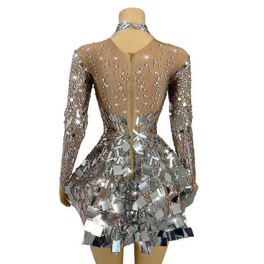 Costume de performance de haute qualité, robe ultra-courte à paillettes et strass argentés scintillants pour femme, tenue de scène pour chanteuse et danseuse 
