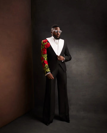 Luxury Crystals Men Suit Set 2 Piece Blazer+Pant Trouser Rose Flower Wedding TuxedoFormal Office Jacket Black White Customized
