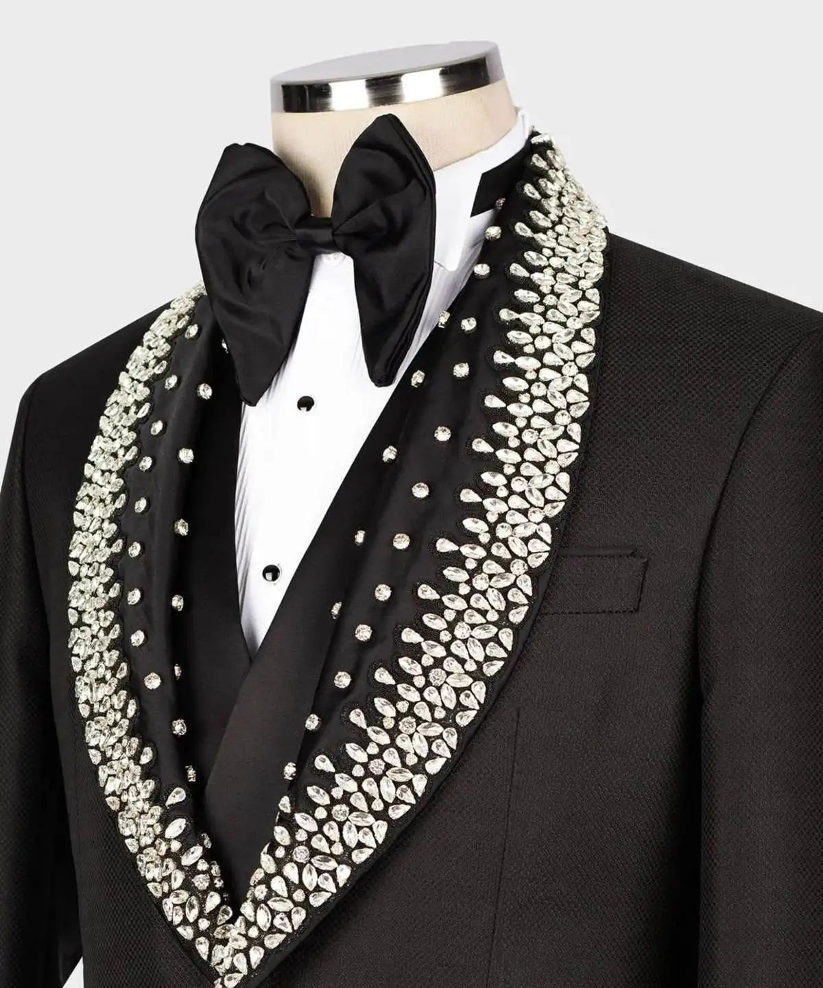 Mens Suit 3 Piece Slim Fit Gentlemen Suit Jacket Vest Pants Beaded Diamonds Customized Wedding Formal Occasions Groom Tuxedo