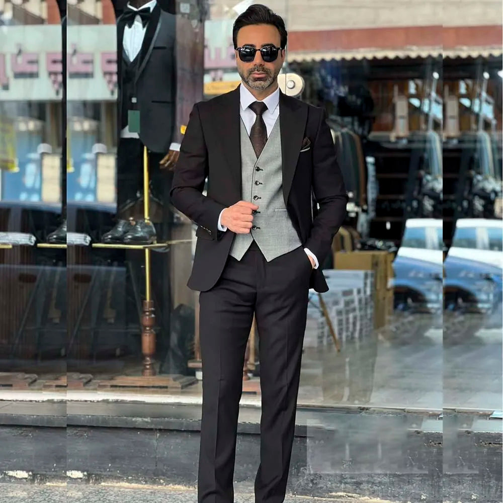 Costume 3 pièces noir élégant pour homme, luxueux, un bouton, revers en pointe, coupe slim, vêtements pour hommes, veste de mariage de haute qualité, gilet, pantalon, blazer