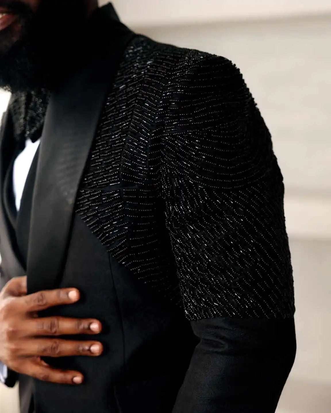 Beaded Men Suits for Wedding Shawl Lapel Single Breasted Tuxedos Groom Party 2 Pcs Blazer Pants Customized Suit