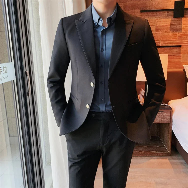 Chaqueta informal verde de dos botones con solapa y corte entallado para hombre
