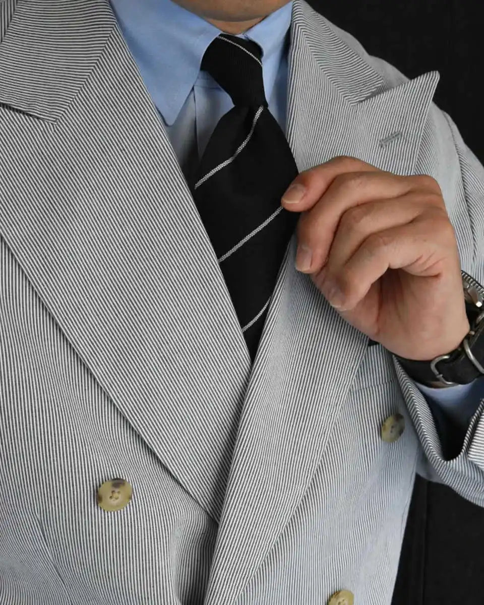 Pinstriped Elegant Men Wedding Suits Peak Lapel Double Breasted Tuxedos Groom Party 2 Pcs Blazer Pants Party Customized Suit
