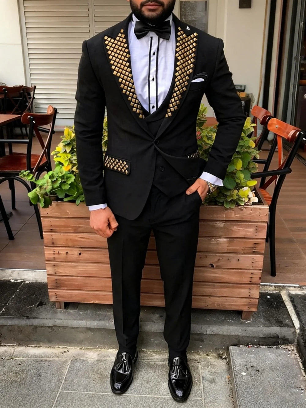Modern Man Tuxedos Beaded Peaked Lapel Wedding Suit Formal 2 Pcs Jacket Pants One Button Evening Groom Party Outfits Customized
