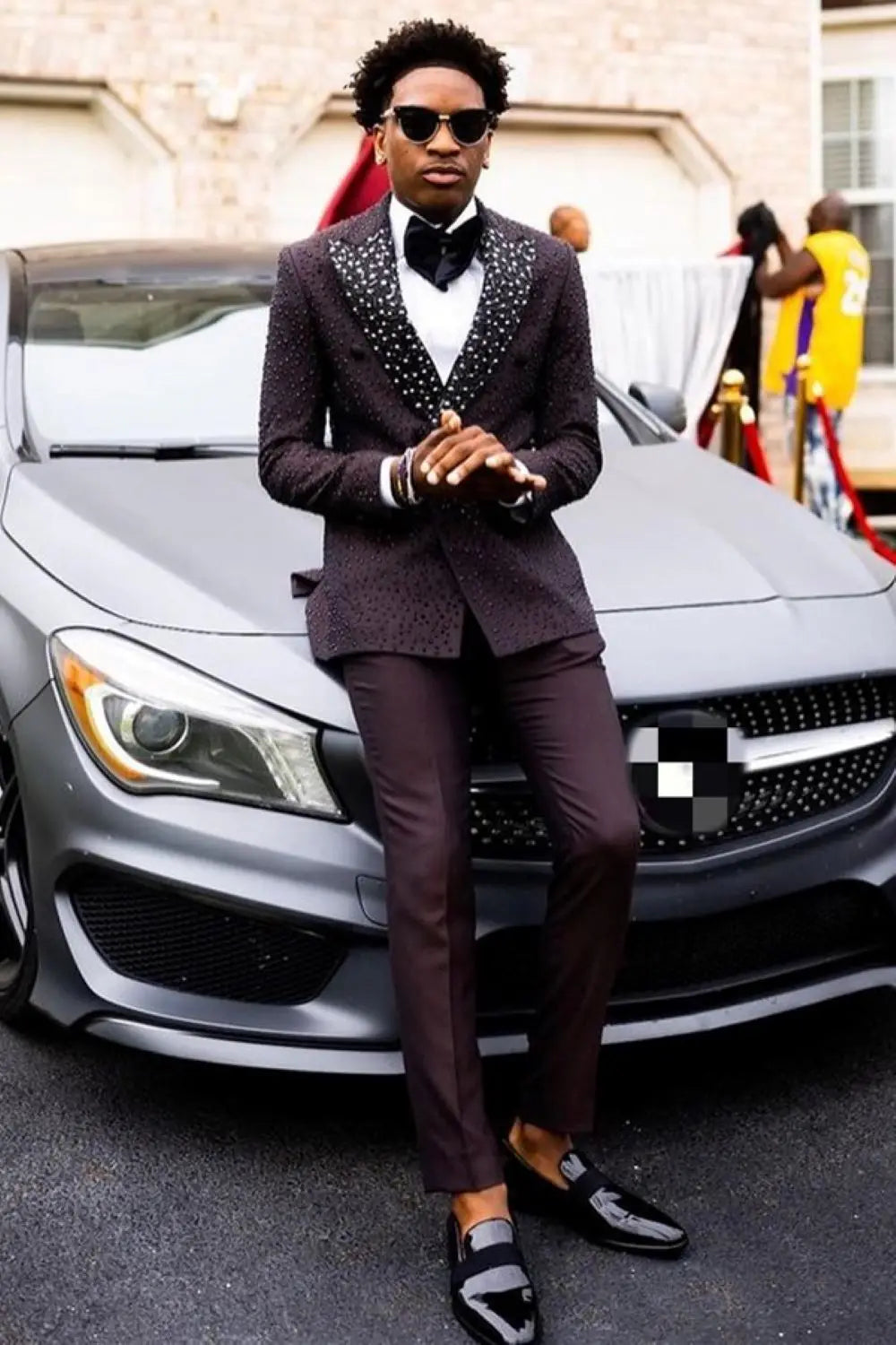 Unique Tailor-Made Men Suits 2 Pieces Set Beading Peaked Lapel Jacket Blazer Double Breasted Groom Customized Coat Pants