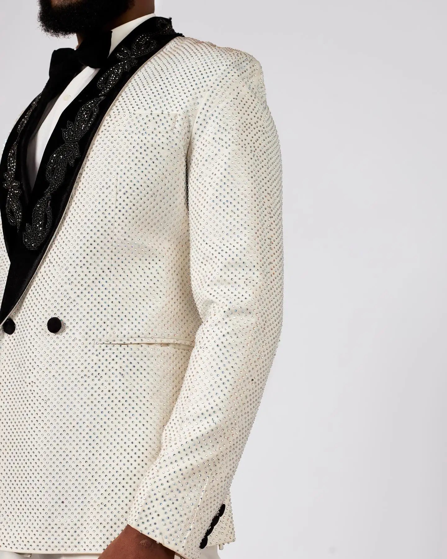 Modern Men Suits Shawl Lapel Rhinestone Tailor-Made 2 Pieces Set Jacket Beaded Double Breasted Blazer Customized Coat Pants