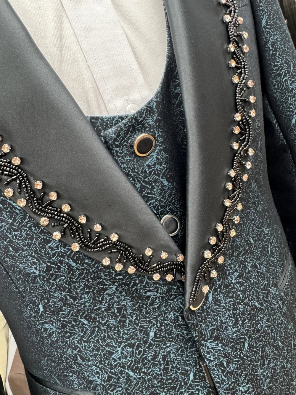 Vintage Men's Suit Rhinestone 2 Pieces Set Jacquard Jacket Tailor-Made Shawl Lapel Blazer One Button Customized Coat Black Pants