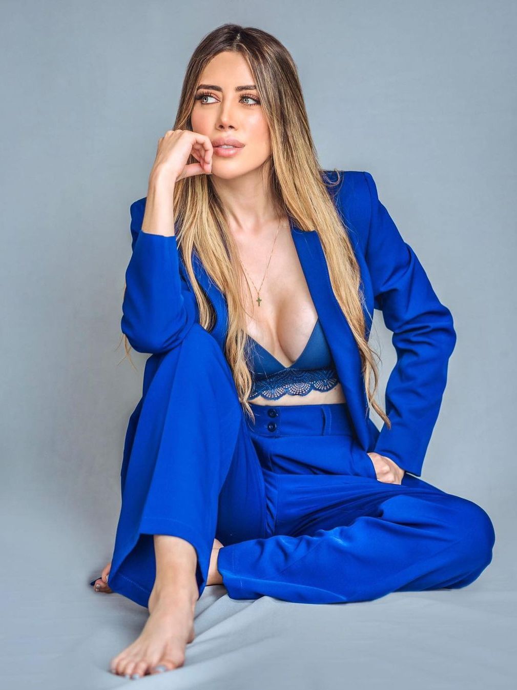 Trajes de pantalón azul real para mujer, a medida, de estilo famoso, con blazer ajustado, para baile de graduación, uso diario y boda, 2 piezas (chaqueta + pantalón) 