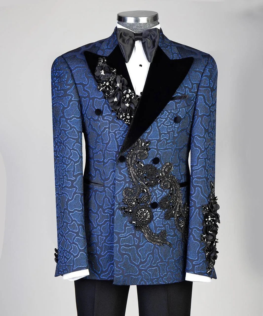 Vintage Men‘s Suits Tailor-Made Appliques Peaked Lapel Jacket Blazer 2 Pieces Set Beaded Jacquard Groom Customized Coat Pants