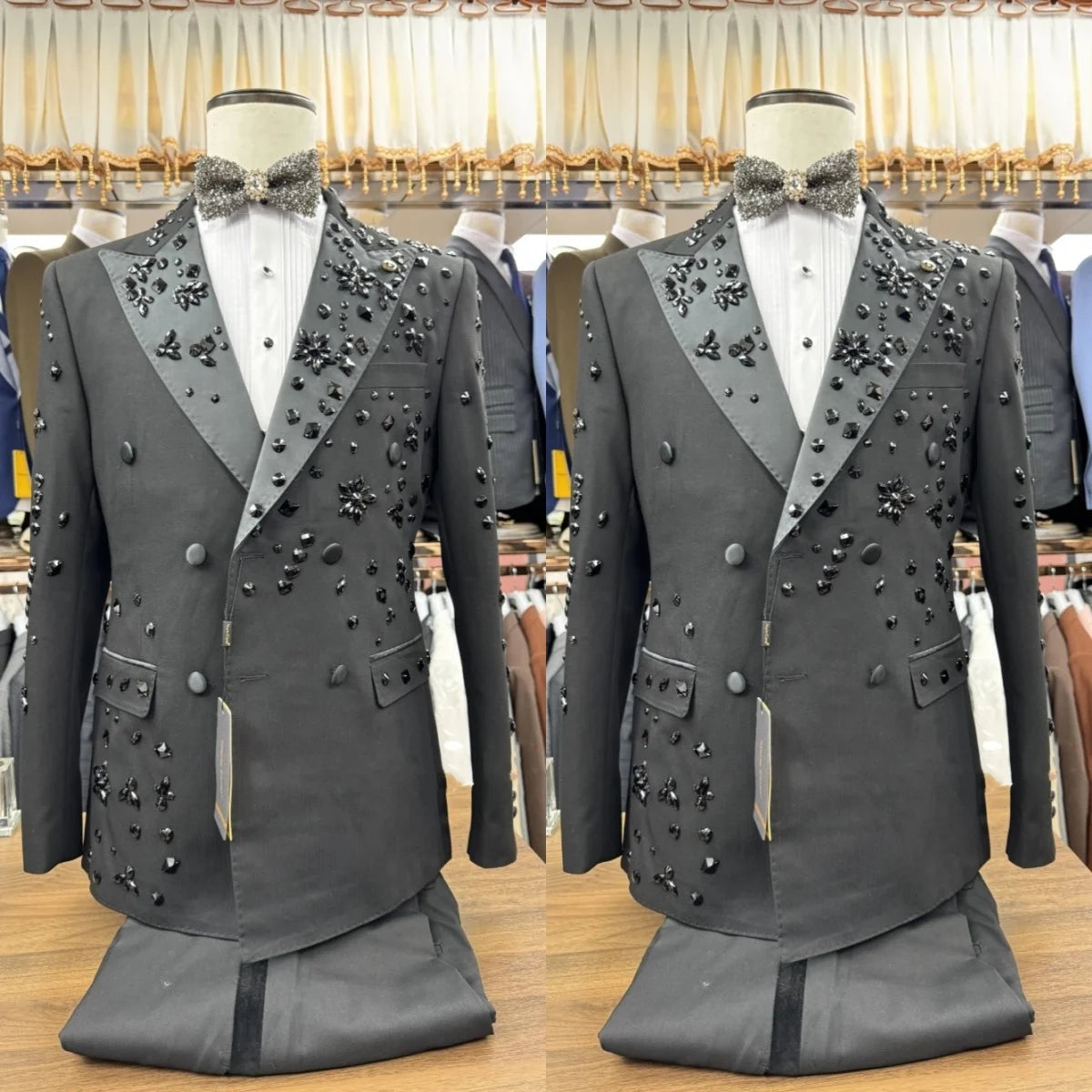 Stylish Men's Suit Peaked Lapel Blazer 2 Pieces Set Coat Crystal Prom Formal Occasion Double Breasted Customized Jacket Pants