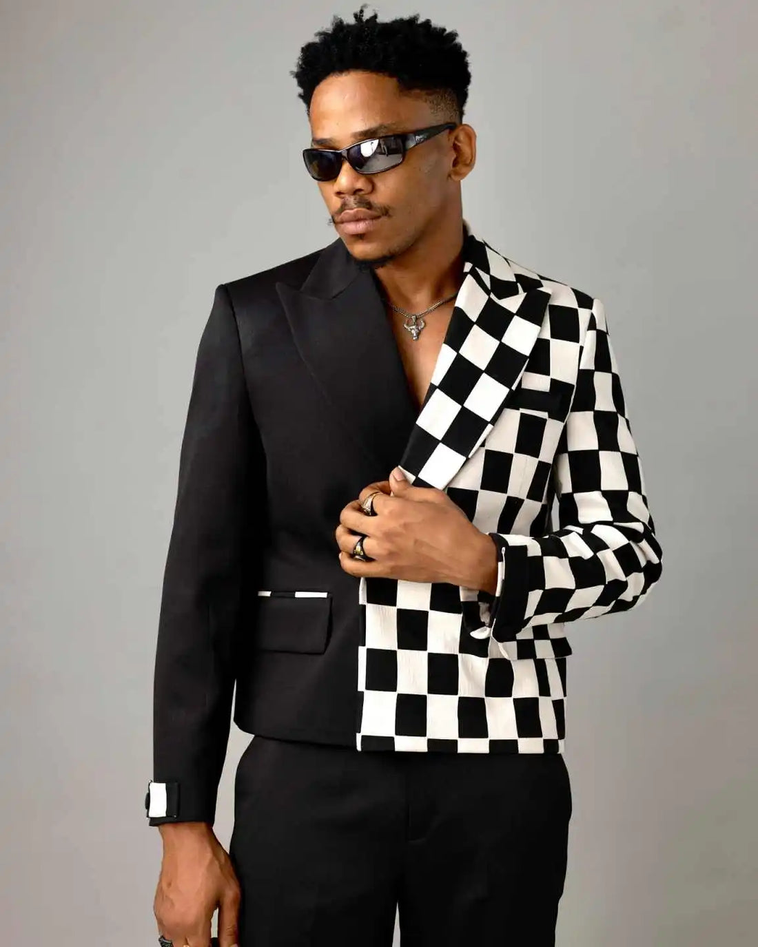 Printed Grid Mens Suit 2 Pieces Jacket Pants Peaked Lapel Fashion Party Jackets Special Occasions Customized Plus Size
