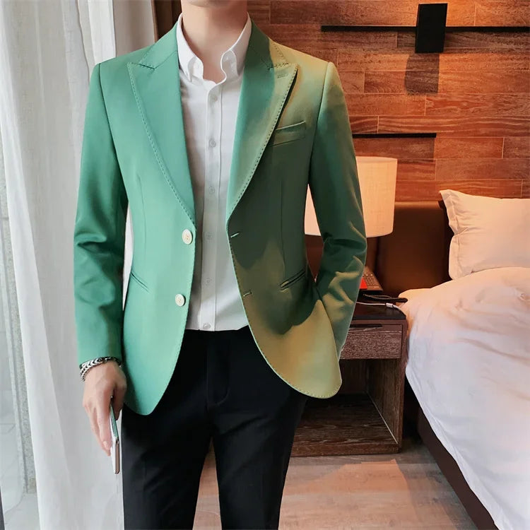 Chaqueta informal verde de dos botones con solapa y corte entallado para hombre