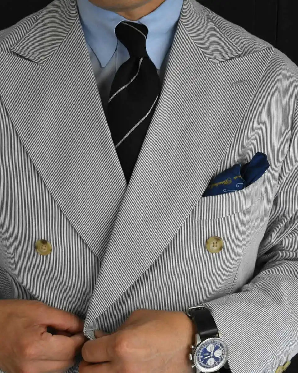 Pinstriped Elegant Men Wedding Suits Peak Lapel Double Breasted Tuxedos Groom Party 2 Pcs Blazer Pants Party Customized Suit