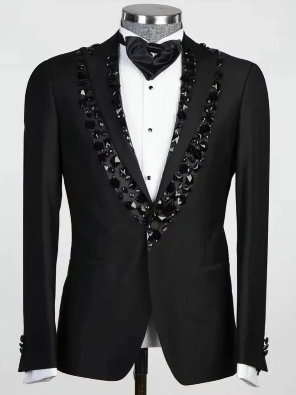 Handsome Wedding Tuxedos 2 Pcs Jacket Pants Peaked Lapel Men Suit Classic Fit Crystal One Button Evening Groom Coat Customized