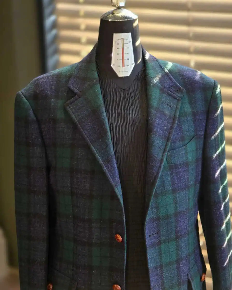 Plaid Woolen Autumn Men's Coat Peaked Lapel Tuxedos Single Breasted Groom Wear Business Party Coats Only Blazer Customized