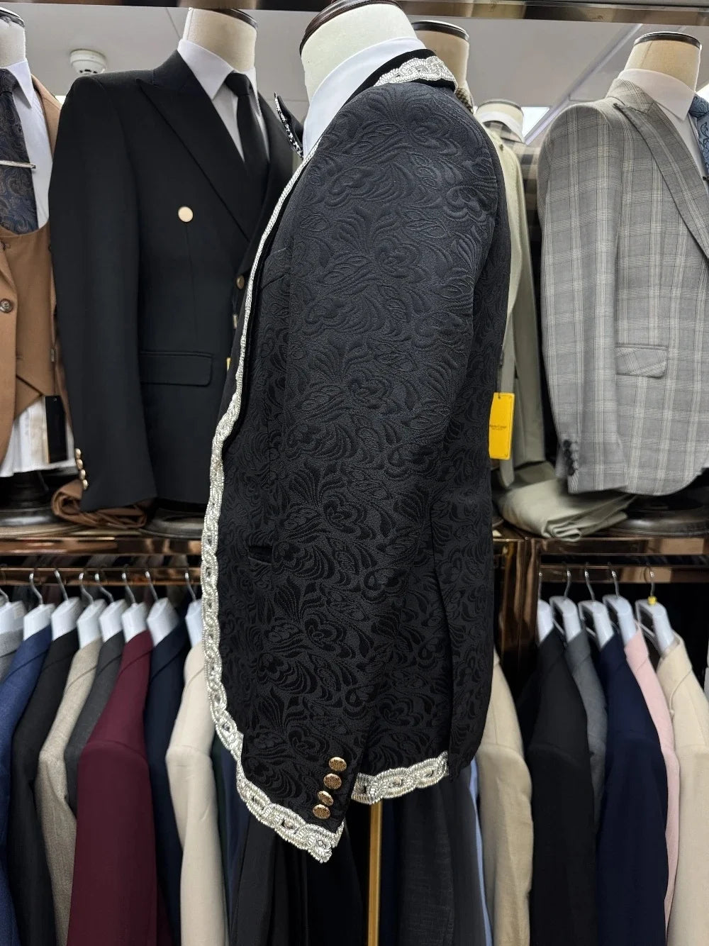 Elegant Men Suits Tailor-Made 3 Pieces Shawl Lapel Jacket Beading Blazer Jacquard One Button Groom Customized Coat Vest Pants