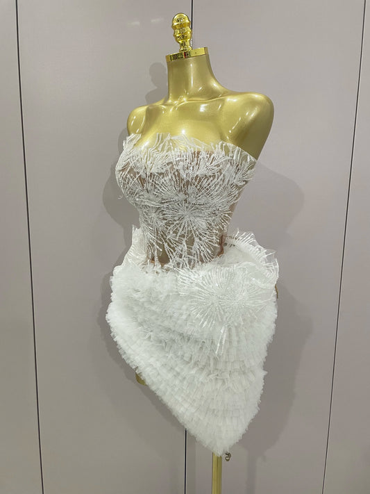 Stock Sexy White Lace Strapless Tops Ruffles Mini Skirt 2 PCS Set Women Evening Party Nightclub Singer Stage Performance Costume