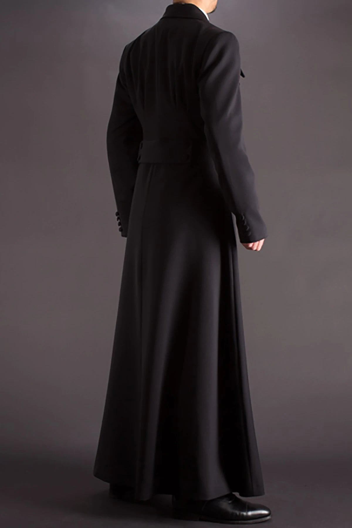Elegant Custom Tailored Black Long Coat for Men - Premium Thick Fabric, Double Breasted Design, Perfect for Autumn and Formal Occasions