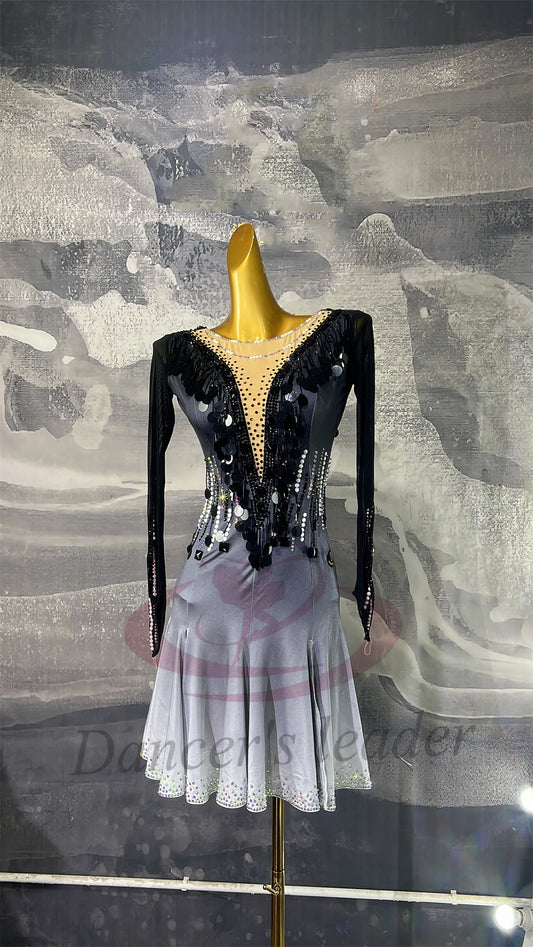 Latin Dance Costume For Women, Adults, And Children, High-End Customized Black And White Gradient Samba Performance Dress