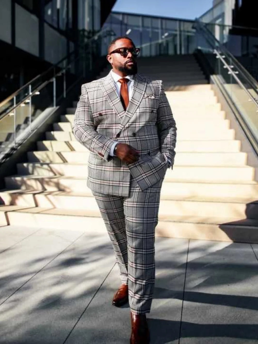 Plus Size Plaid Wedding Tuxedos 2 Piece Set Jacket Pants Double Breasted Men Suit Fashion Groom Wear Party Suits Customized