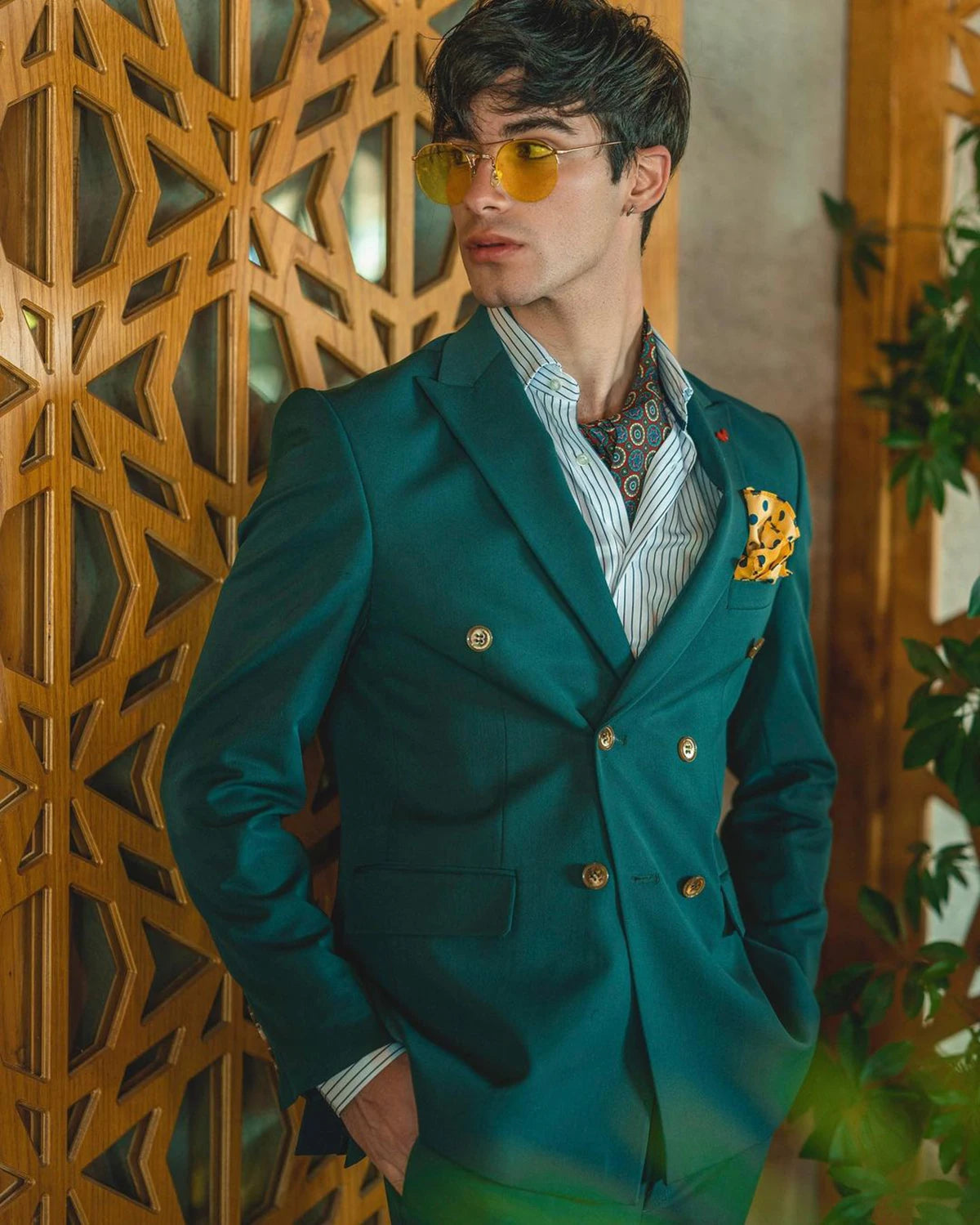 Green Men Tuxedos Double Breasted Jacket Pants Set Wedding Groom Peaked Lapel Business Blazer 2 Pieces
