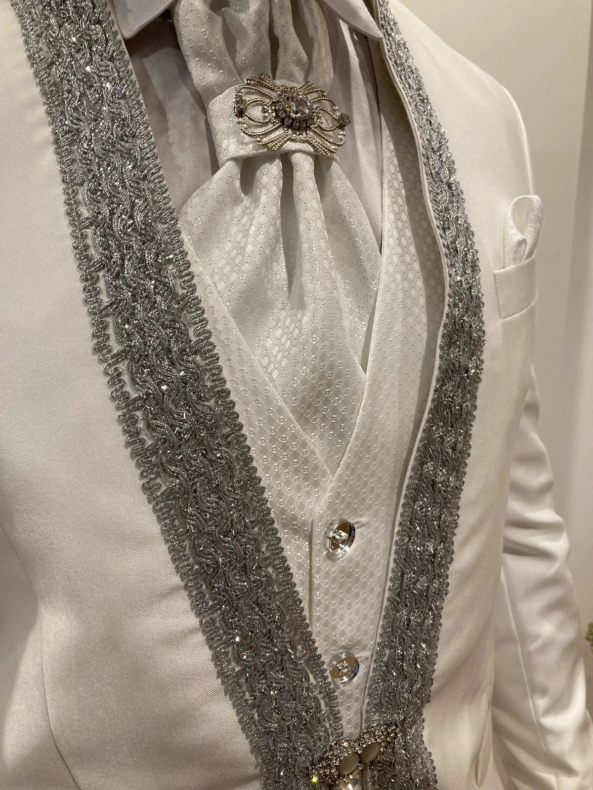 Fashion Man Suits Fit Slim Beading Shawl Lapel Party Prom 2 Pieces Set Blazer Rhinestone Customized One Button Jacket Pants