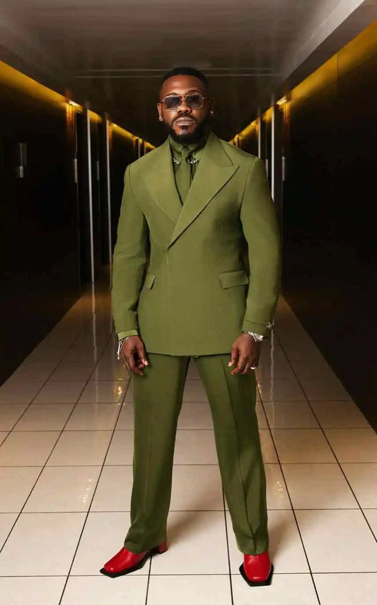 Simple Men Wedding Suits Peaked Lapel Tuxedos Single Breasted Groom Wear 2 Pcs Jacket Pants Prom Evening Party Custom Made