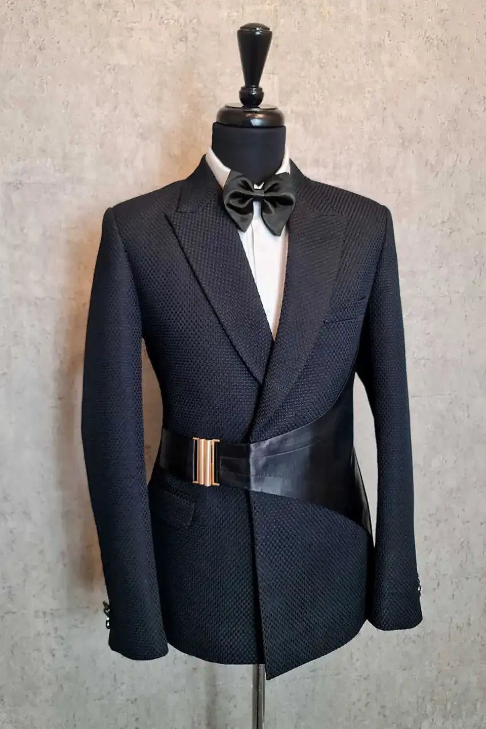 Unique Wedding Tuxedo for Slim Fit Men Suits 2 Pcs Peaked Lapel with Buckle Party Groom Business Blazer Custom Jacket Pants
