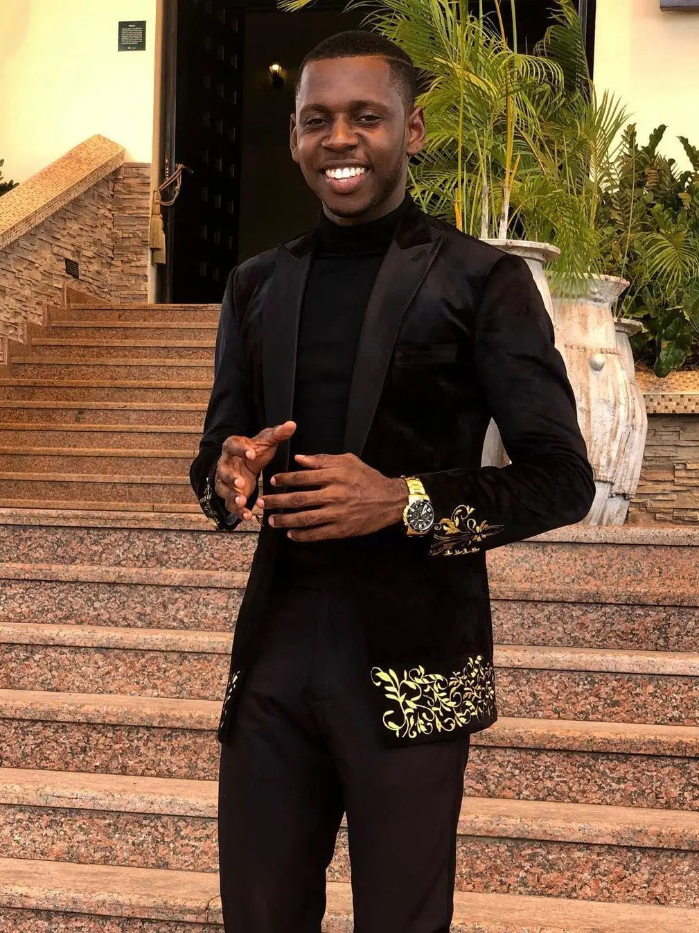 Black Unique Business Men Suits With Applique One Pieces Jacket Custom Made Designer Wedding Party Formal Occasion