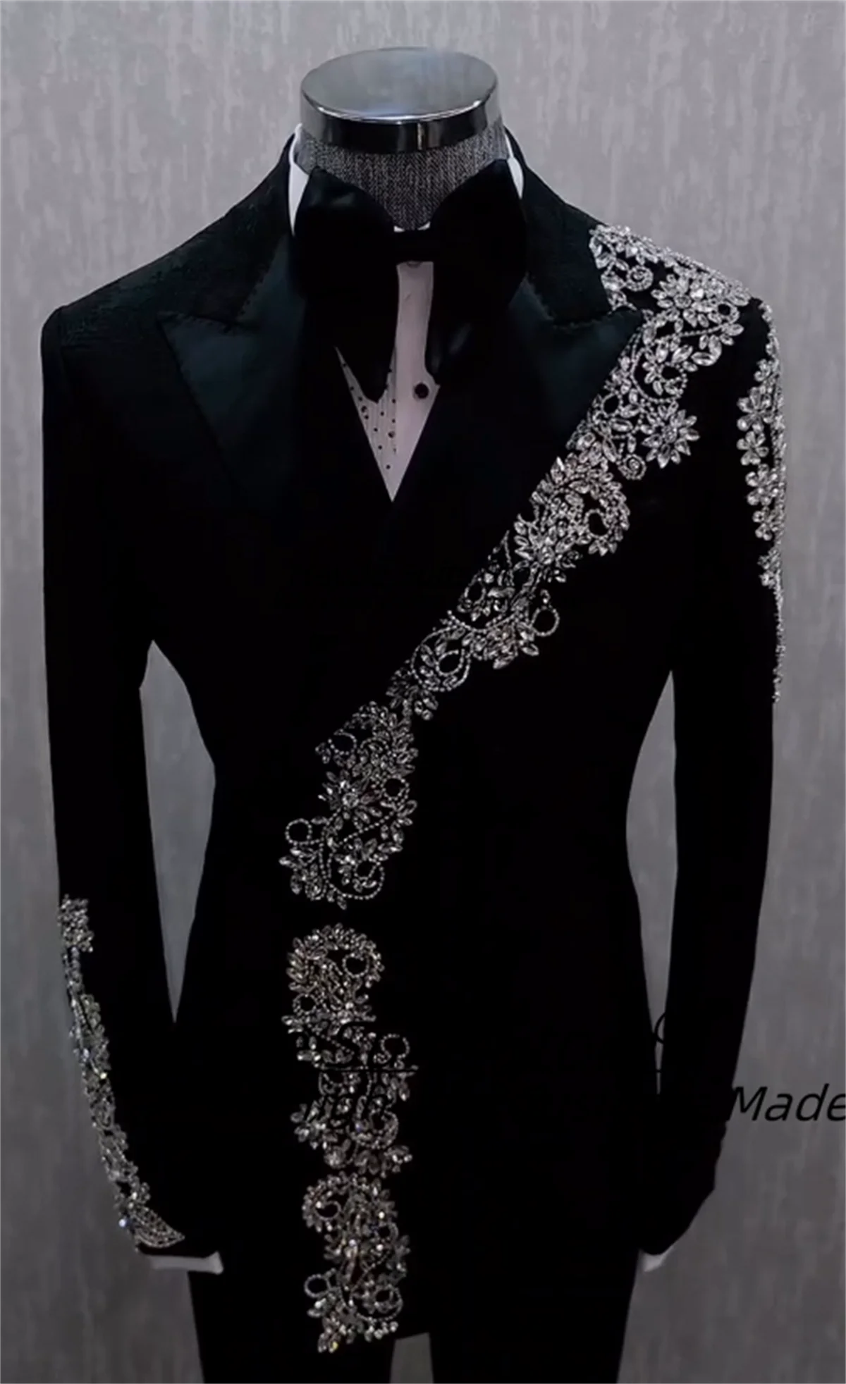 Luxuly Crystal Beads Men Suits Slim Fit Peak Lapel Groom Wedding Tuxedos 2 Pieces Sets Male Prom Blazers Customized