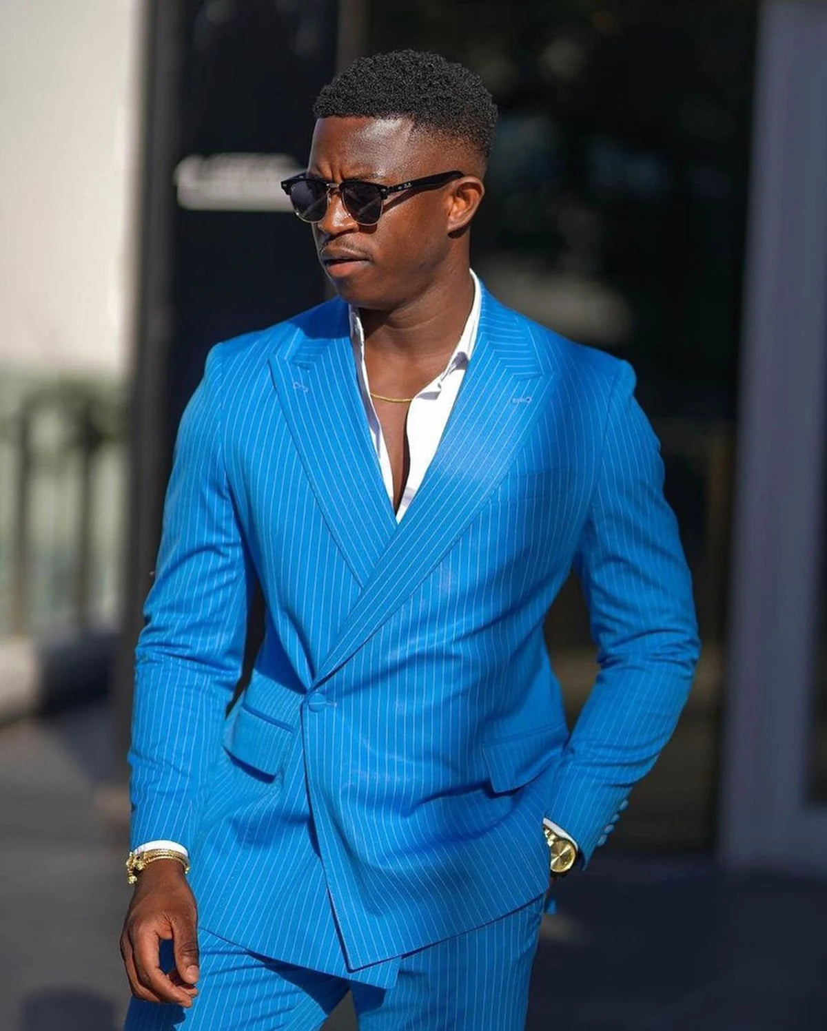 Costumes bleus pour hommes sur mesure 2 pièces blazer pantalon un bouton rayures fines smoking large revers affaires mariage grande taille sur mesure 