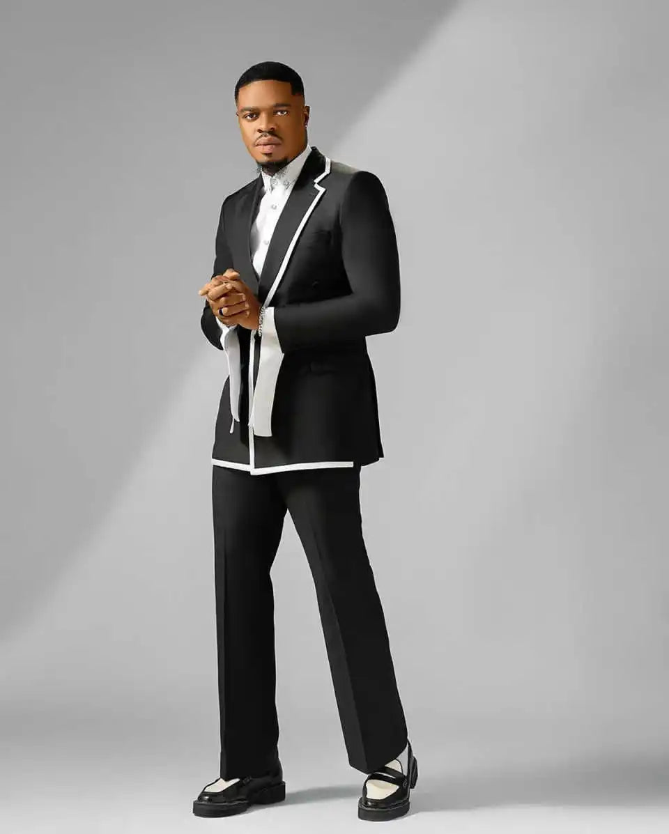 Plus Size Man Tuxedos 2 Pcs Jacket Pants Men Suit Stylish Notched Lapel Double Breasted Evening Wedding Groom Party Customized