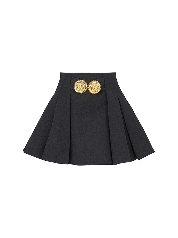 Stylish Designer Women Large Metal Buckle Decoration Pleated Mini Skirt