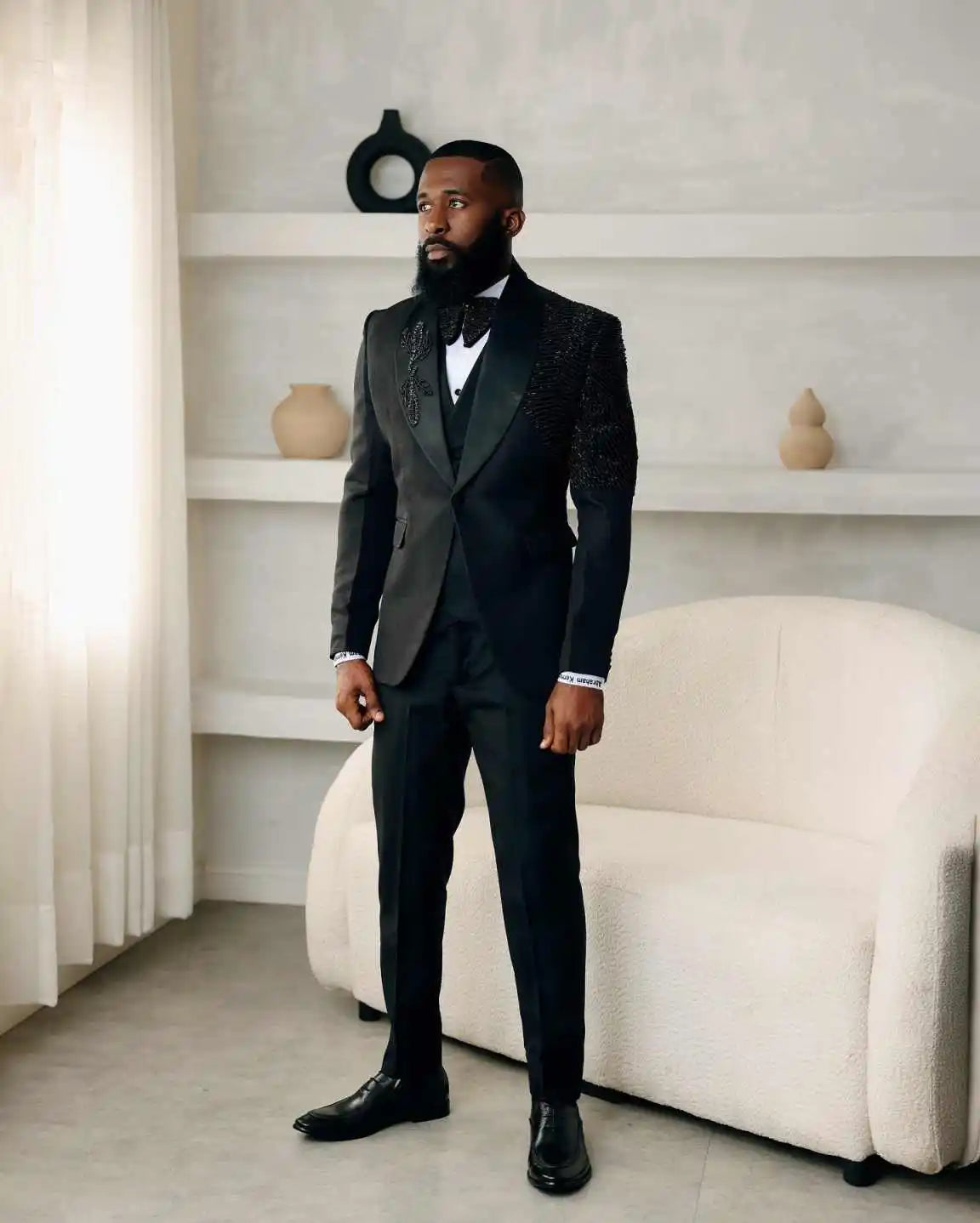 Beaded Men Suits for Wedding Shawl Lapel Single Breasted Tuxedos Groom Party 2 Pcs Blazer Pants Customized Suit