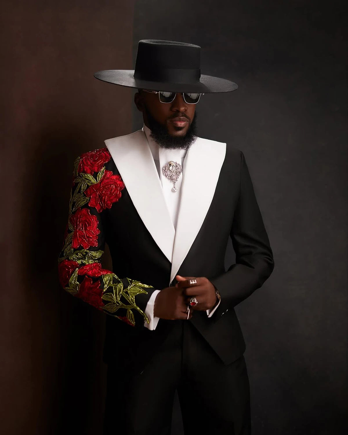 Unique Men Suits Wedding Rose 2 Pieces Set Coat Peaked Lapel Tailor-Made Groom Blazer One Button Party Customized Jacket Pants
