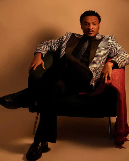 Modern Houndstooth Wedding Suits for Groom Peaked Lapel Tuxedos Single Breasted 2 Pcs Jacket with Pants Customized