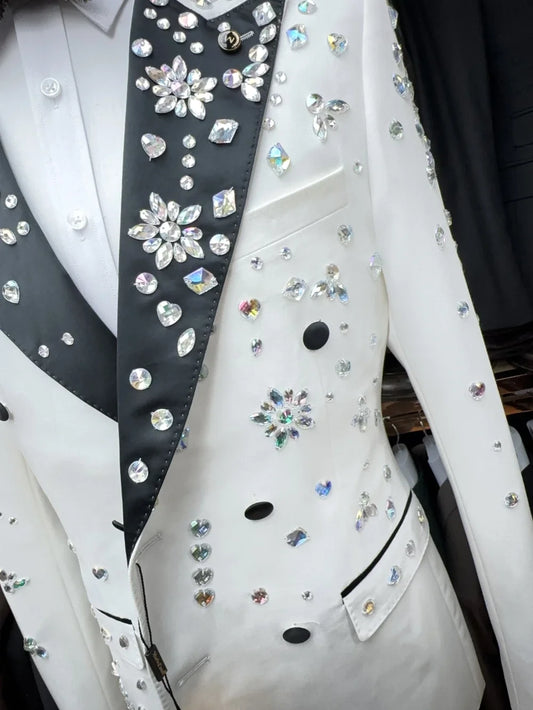 Stunning Men's Beaded Suit Peaked Lapel Blazer 2 Pieces Set Rhinestone Coat Prom Formal Occasion Customized Jacket Black Pants
