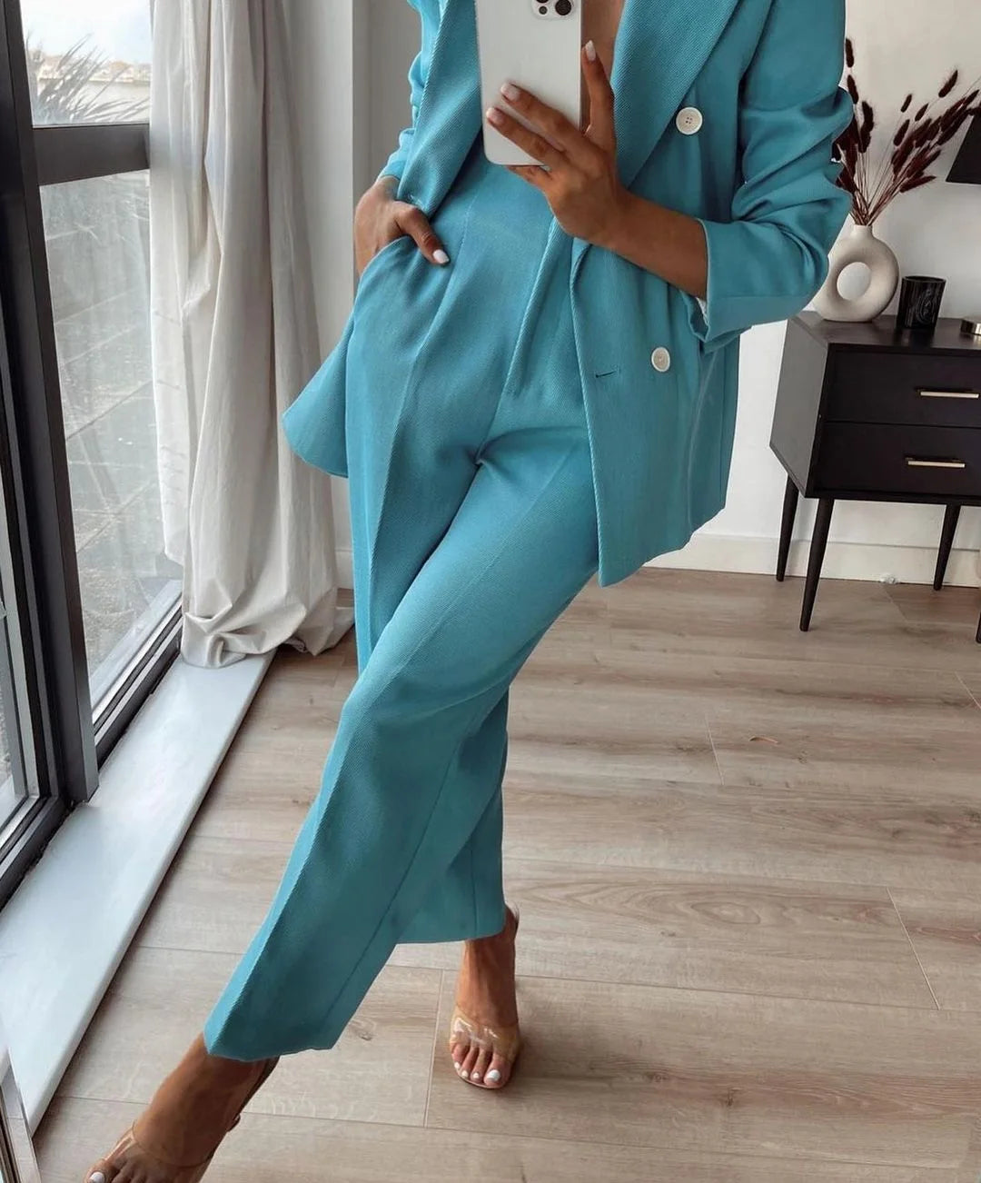 Costume 2 pièces bleu sexy avec blazer et pantalon, sur mesure, à revers pointus, croisé, col en V profond, paillettes