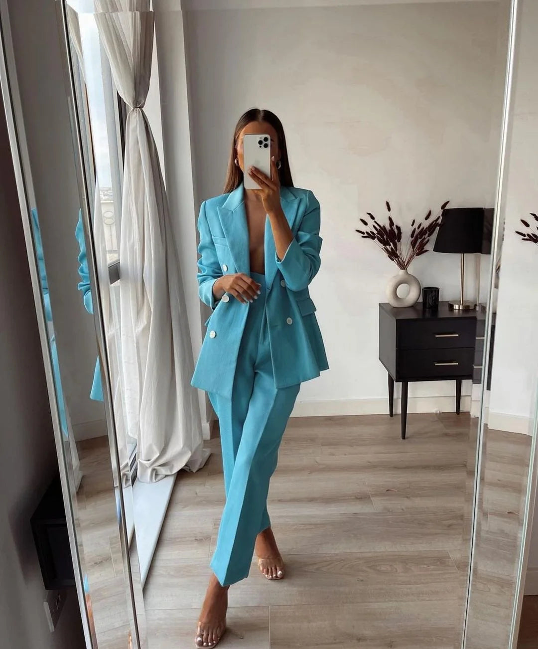 Costume 2 pièces bleu sexy avec blazer et pantalon, sur mesure, à revers pointus, croisé, col en V profond, paillettes