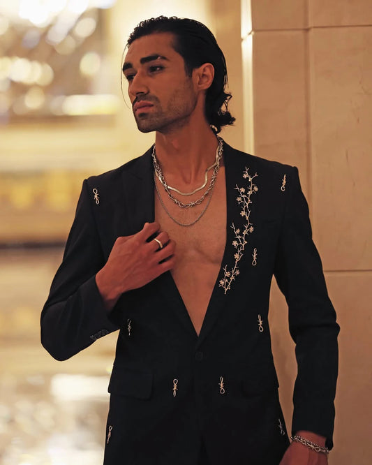 Stylish Men Suits Appliques Peaked Lapel Tailor-Made 2 Pieces Set Jacket Blazer One Button Groom Customized Coat Pants