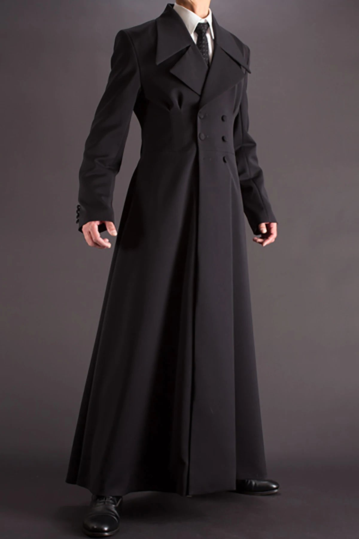 Elegant Custom Tailored Black Long Coat for Men - Premium Thick Fabric, Double Breasted Design, Perfect for Autumn and Formal Occasions