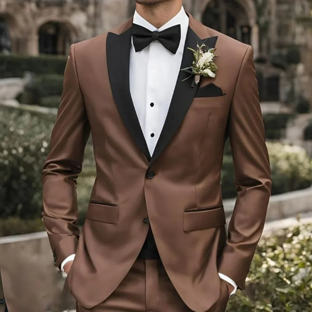 Trajes marrones de moda para hombre, corte entallado, botonadura sencilla, solapa de pico, 2 piezas, chaqueta, pantalón y blazer, ropa masculina de alta calidad.