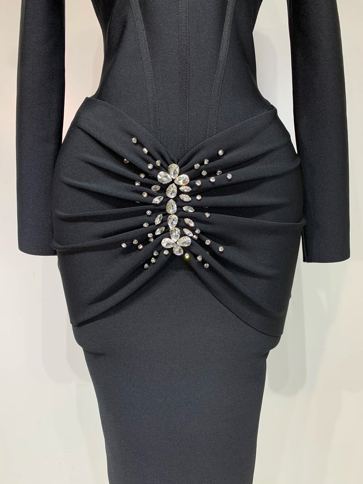 Women Sexy Luxury Sparkly Beading Bandage Dress Long Sleeve Bodycon Celebrity Party Elegant Evening Club Pary Dresses