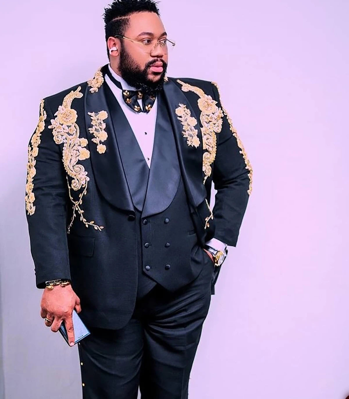 Men Suits Appliques Rhinestone Tailor-Made 3 Pieces Shawl Lapel Jacket Blazer One Button Groom Customized Coat Vest Pants