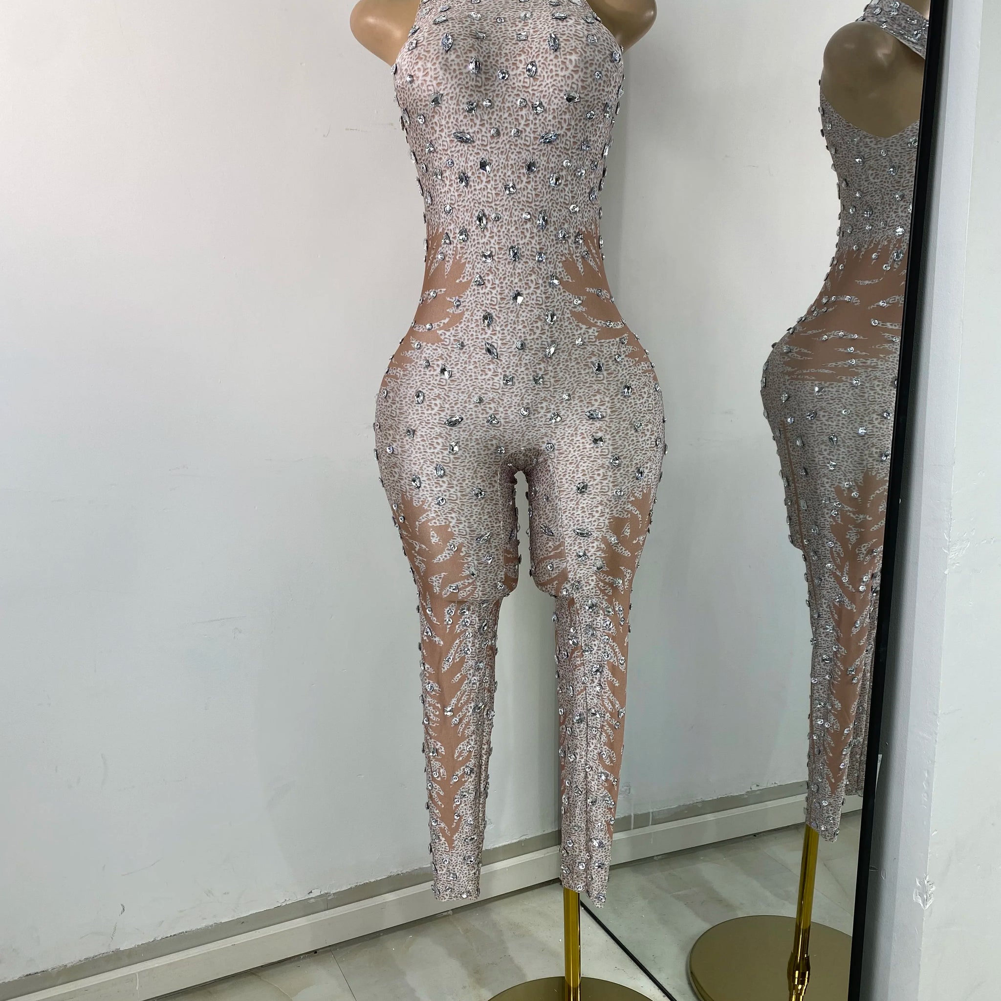 Combinaison moulante sans manches en élasthanne pour femme, tenue sexy avec strass, idéale pour une soirée, un anniversaire ou une séance photo.